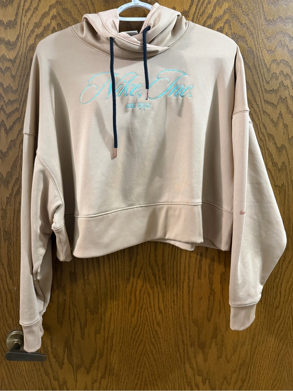 Nike Cropped Hoodie Sweatshirt Women’s Size Large Tan Beige Embroidered